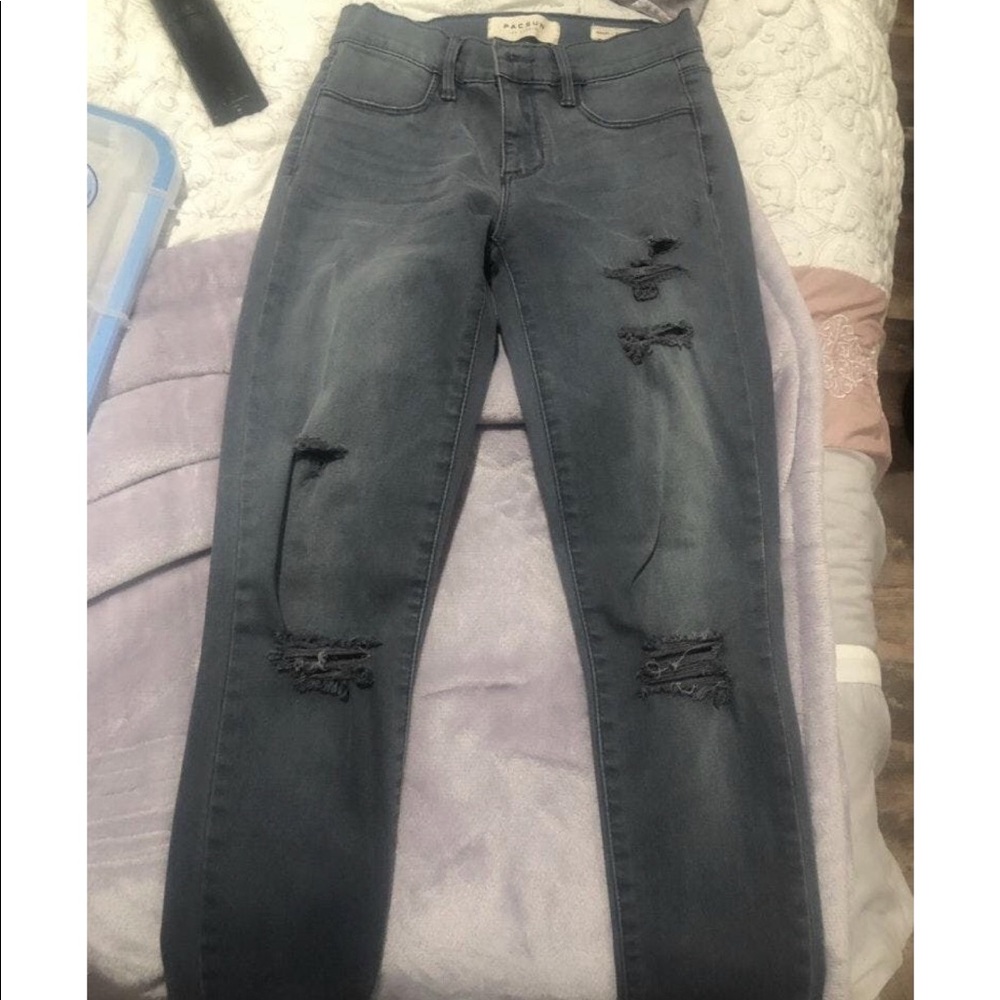 PACSUN GREY SKINNY DISTRESSED JEANS